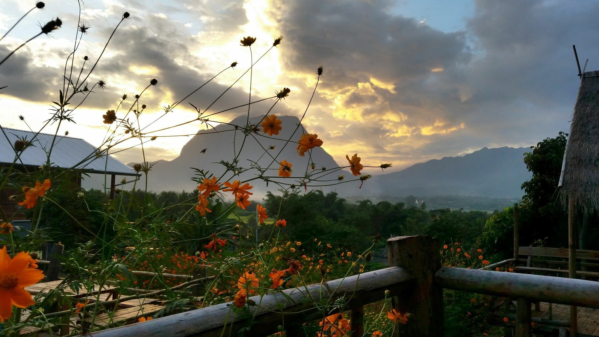 Baan Aingdoi Homestay, Chiang Dao Bagian luar foto