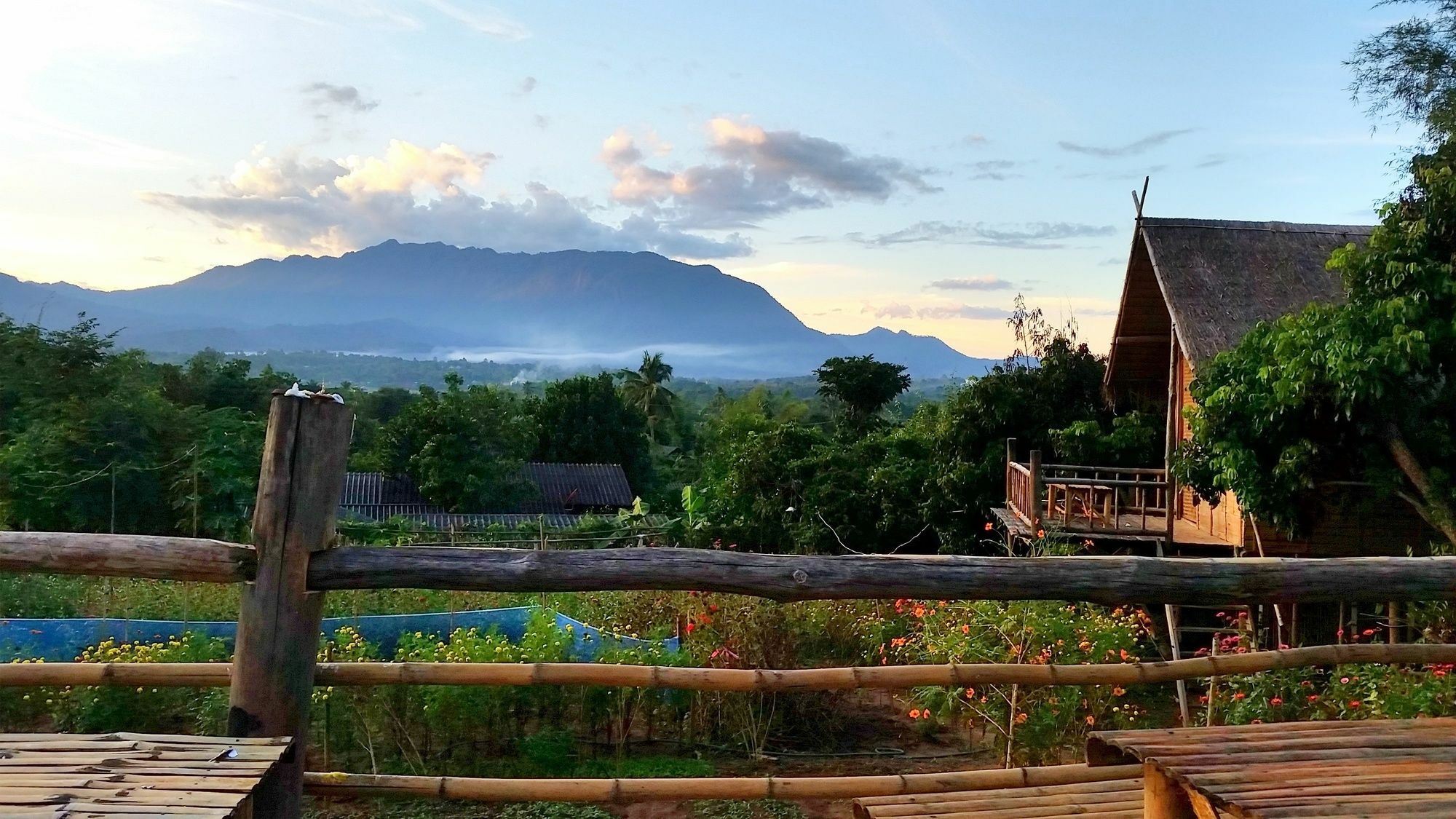 Baan Aingdoi Homestay, Chiang Dao Bagian luar foto